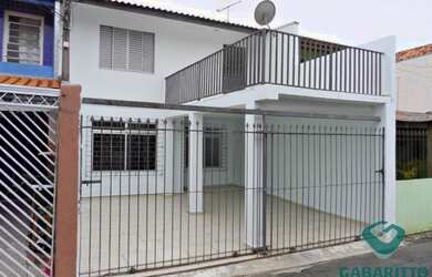 Imagem: A casa possui 3 Dormitórios, 1 Banheiro, 1 Vaga na garagem