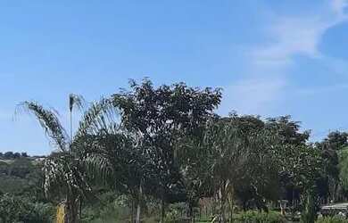 Imagem: A casa em condomínio possui 2 Dormitórios, 1 Banheiro, 2 Vagas