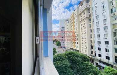 Imagem: O apartamento possui 4 Dormitórios, 3 Banheiros, 1 Vaga na