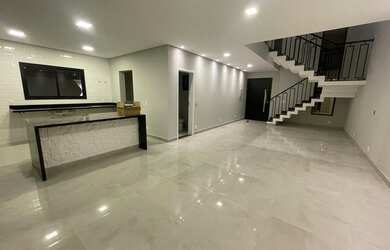 Imagem: A casa possui 3 Dormitórios, 4 Banheiros e 236m² de Área