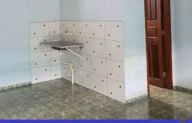 Imagem: A kitnet possui 1 Dormitório, 1 Banheiro, 1 Vaga na garagem