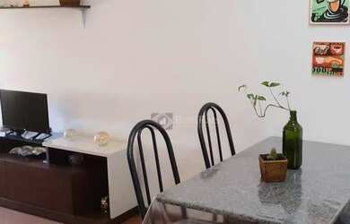 Imagem: O studio à venda possui 1 Dormitório, 1 Banheiro, 1 Vaga na