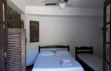 Imagem: A casa possui 1 Dormitório, 2 Vagas na garagem e está localizado