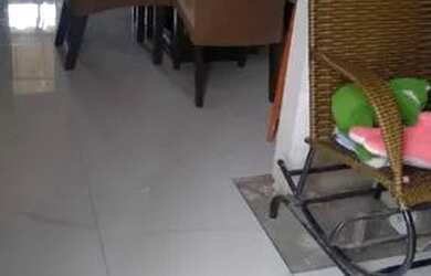 Imagem 2: Vendo casa. 235m² de Área, 3 Vagas na garageme1 Dormitório