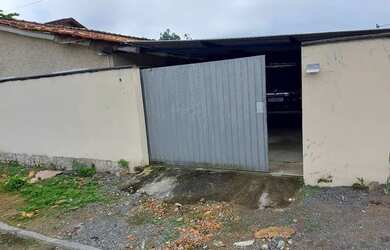 Imagem 4: Terreno com duas casas. 400m² de Área, 4 Vagas na garageme5 Dormitórios