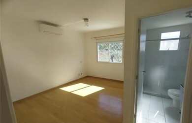 Imagem 9: Casa com 4 suites e 4 vagas e espaço Gourmet no Condominio Paulistano,...