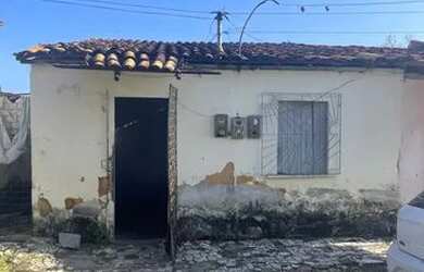 Imagem: A casa possui 2 Dormitórios, 1 Banheiro, 5m² de Área e está