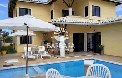 Imagem: A casa em condomínio possui 5 Dormitórios, 5 Banheiros, 4