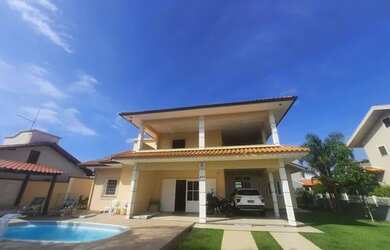 Imagem: A casa possui 4 Dormitórios, 4 Banheiros, 3 Vagas na garagem