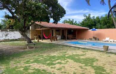 Imagem 3: Casa em Aquiraz Casa com 4 dormitórios