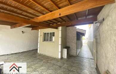 Imagem: A casa em condomínio possui 3 Dormitórios, 2 Banheiros, 2