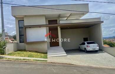 Imagem: A casa em condomínio possui 3 Dormitórios, 4 Banheiros, 4