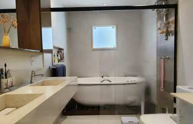 Imagem 5: Casa para venda com 675 metros quadrados com 4 quartos