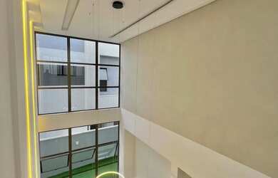 Imagem: A casa em condomínio possui 5 Dormitórios, 5 Banheiros, 4