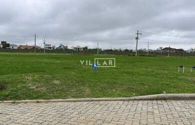 Imagem: O terreno possui 307m² de Área e está localizado em Laranjal