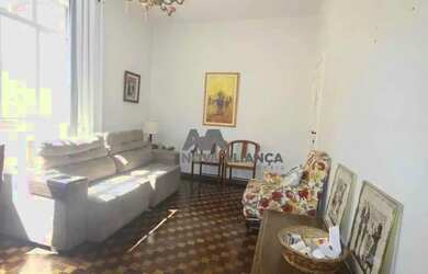 Imagem: O apartamento possui 2 Dormitórios, 2 Banheiros, 77m² de Área