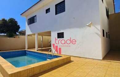 Imagem: O depósito possui 4 Vagas na garagem e 362m² de Área e está