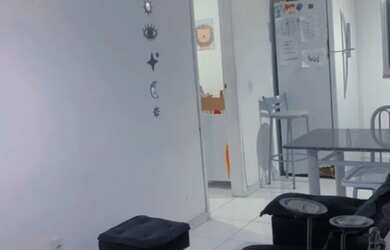 Imagem: A casa possui 2 Dormitórios, 1 Banheiro e está localizado