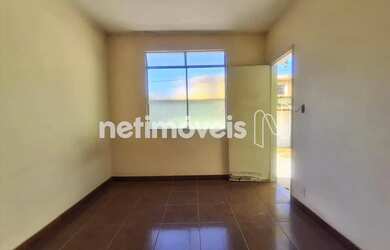 Imagem: A casa possui 3 Dormitórios, 2 Banheiros, 5 Vagas na garagem