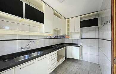 Imagem 10: Casa em Hípica. Churrasqueira, Varanda, Lareirae2 Vagas na garagem