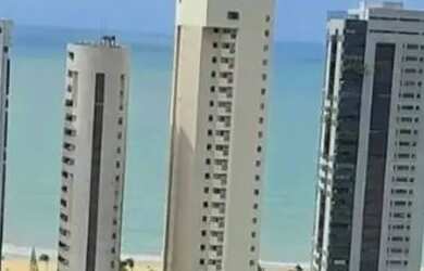 Imagem: O apartamento possui 2 Dormitórios, 2 Banheiros, 2 Vagas na