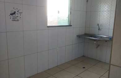 Imagem: A casa possui 2 Dormitórios e 2 Banheiros e está localizado