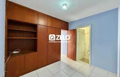 Imagem: O apartamento possui 1 Dormitório, 1 Banheiro, 1 Vaga na garagem