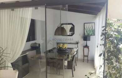 Imagem: A casa possui 2 Dormitórios, 3 Banheiros, 3 Vagas na garagem