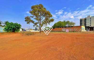 Imagem: O terreno possui 1.800m² de Área e está localizado em Plano