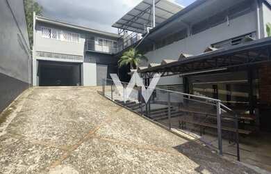 Imagem: O depósito para alugar possui 1 Vaga na garagem, 700m² de