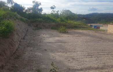 Imagem: O terreno possui 348300m² de Área e está localizado em Conjunto