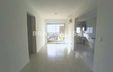 Imagem 3: Apartamento em Centro. Piscina, Churrasqueira, 73m² de Áreae2 Vagas...