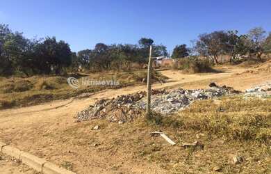 Imagem: O terreno possui 1.000m² de Área e está localizado em Trevo