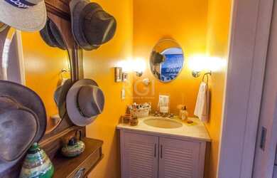 Imagem 11: EXCELENTE CASA COM PISCINA E VISTA GUAIBA 3 DORMITÓRIOS NO CRISTAL