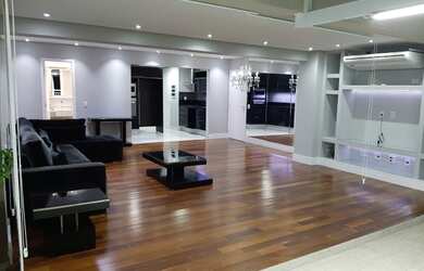 Imagem: O apartamento possui 3 Dormitórios, 5 Banheiros, 2 Vagas na