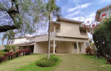 Imagem: A casa em condomínio possui 3 Dormitórios, 5 Banheiros, 4