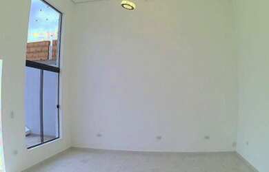 Imagem: A casa em condomínio possui 3 Dormitórios, 5 Banheiros, 140m²