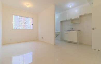 Imagem: O apartamento possui 2 Dormitórios, 1 Banheiro, 1 Vaga na garagem