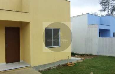 Imagem: A casa possui 2 Dormitórios, 1 Banheiro, 2 Vagas na garagem