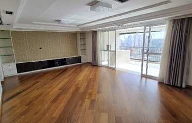 Imagem: O apartamento possui 4 Dormitórios, 5 Banheiros, 4 Vagas na