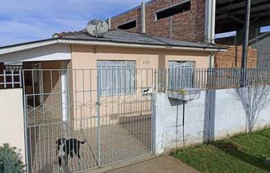 Imagem: A casa possui 2 Dormitórios, 1 Banheiro, 60m² de Área e