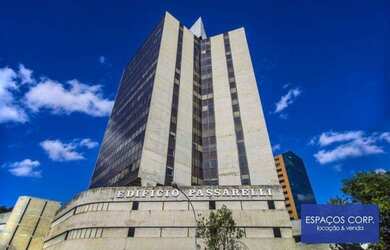 Imagem: O depósito possui 5 Vagas na garagem e 178m² de Área e está