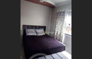 Imagem: A casa possui 2 Dormitórios, 2 Banheiros, 2 Vagas na garagem