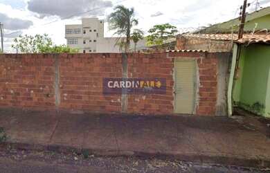 Imagem: O terreno possui 250m² de Área e está localizado em Nossa