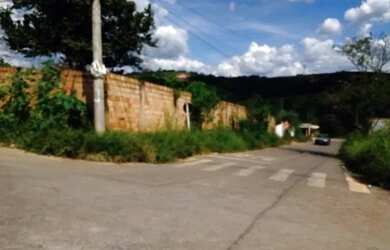 Imagem: O terreno possui 720m² de Área e está localizado em São