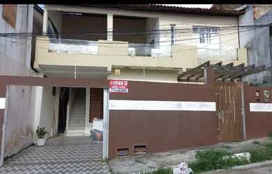 Imagem: A casa possui 3 Dormitórios, 1 Banheiro, 80m² de Área e