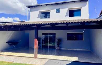 Imagem 1: Casa jardim Patrícia. 250m² de Área, 5 Vagas na garageme2 Dormitórios