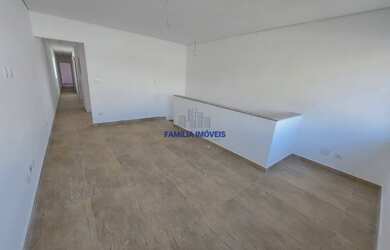 Imagem: A casa possui 3 Dormitórios, 3 Banheiros, 1 Vaga na garagem