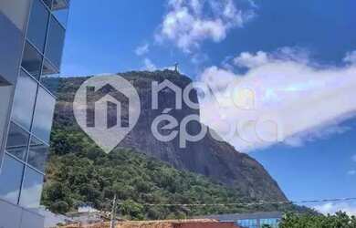 Imagem: O depósito possui 1 Vaga na garagem, 64m² de Área e está