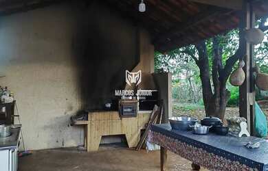 Imagem 4: LINDA CHACARA NA ESTRADA DA PRODUÇÃO A 13 KM DE MONTES CLAROS COM OTIMA...